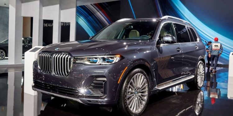 BMW X7 Resmi Diluncurkan di Indonesia, Harga Rp 2,4 Miliar