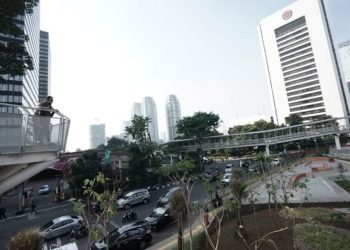 Taman Dukuh Atas, Tempat Rehat Sejenak 4