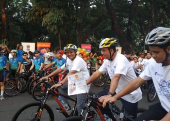 Kenang Mahatma Gandhi, Anies Bersepeda Bersama Dubes India