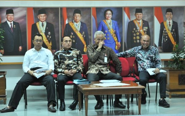 Gubernur Viktor Laiskodat Tawarkan Festival Memanggil Ikan