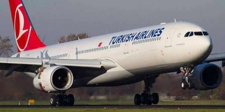 Maskapai Turkish Airlines Mendarat Perdana di Bali