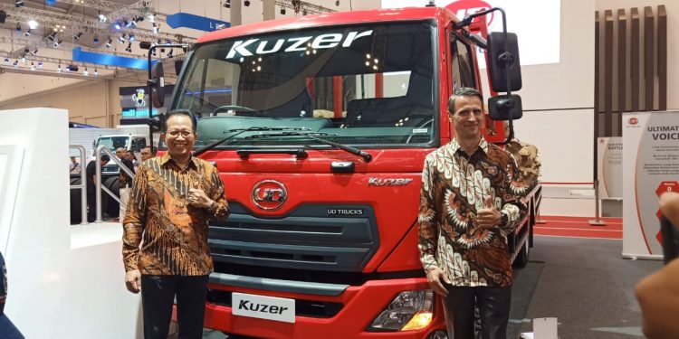 UD Trucks Jepang Pamer Teknologi Truk Masa Depan di GIIAS 2019