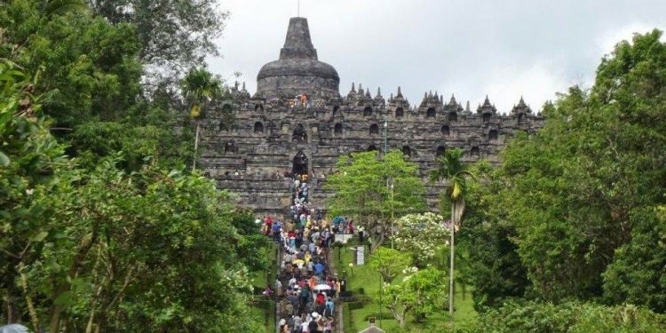 Indonesia Bidik Devisa USD 28 Miliar Dari Sektor Pariwisata di 2024 1