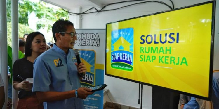 Sandi Terus Semangati Anak Muda Lewat Rumah Siap Kerja 1