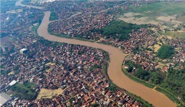 Tekan Emisi Karbon, Indonesia Bangun Pusat Daur Ulang Sampah di Citarum