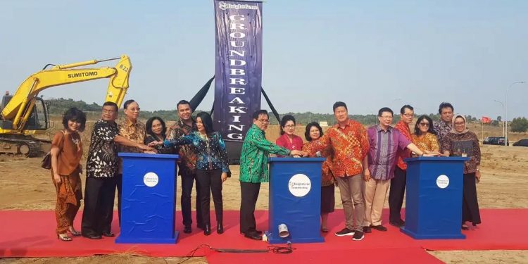 Investor China Gelontorkan Rp580 Miliar Bangun Industri Farmasi di Karawang