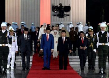 Hormati Pahlawan, Presiden Pimpin Renungan Suci di TMP Kalibata