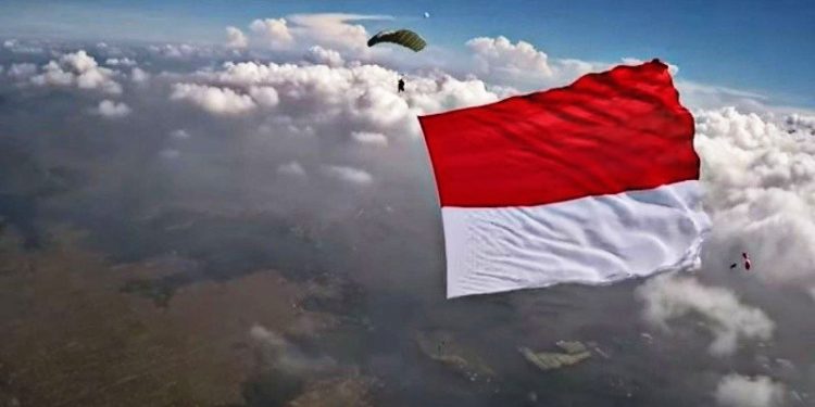 GEMPITA HUT RI : Merah Putih Berkibar di Angkasa