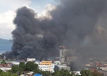 Papua Bergolak, Sejumlah Fasilitas Dibakar