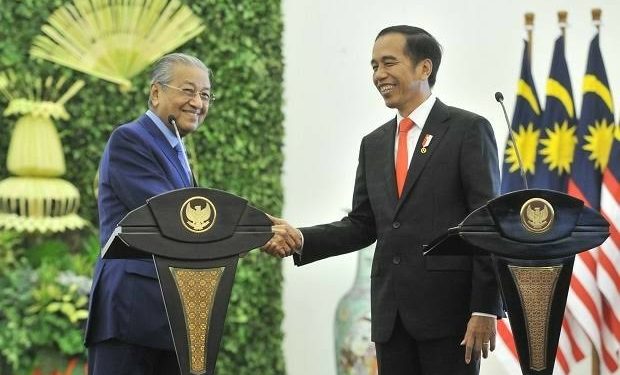 Indonesia-Malaysia Bersatu Lawan Diskriminasi Sawit dan Kembangkan Mobil ASEAN