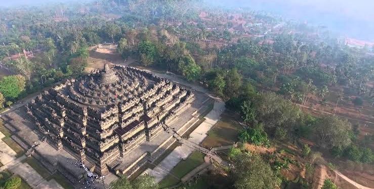 Grab Kolaborasi Pemerintah Kembangkan Wisata Danau Toba dan Borobudur