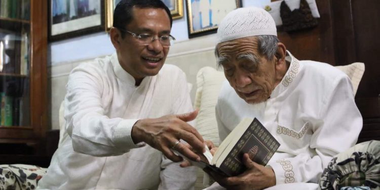 KH Maimoen Zubair Wafat, Yayasan Muslim Sinar Mas Sampaikan Belasungkawa 1
