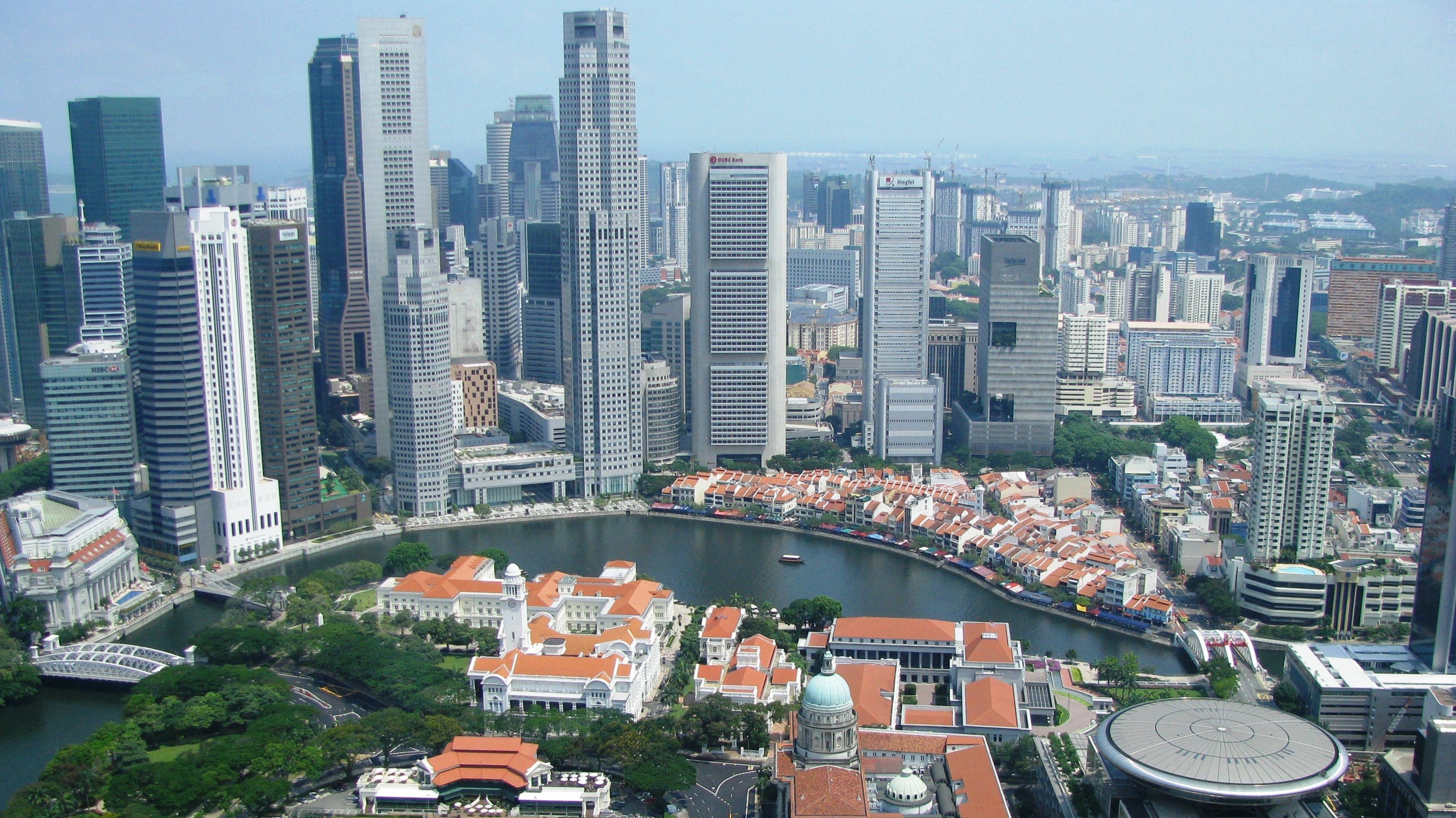 В стране 27 городов. Сингапур с высоты птичьего полета. Сингапур сверху. Сингапур вид сверху. Сингапур уровень жизни.