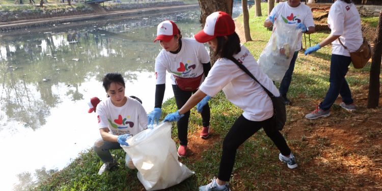 Gerakan Indonesia Bersih, CIMB Niaga Aksi Bersih Sampah