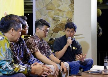 Anak Muda Golkar Diskusi Kelebihan Mobil Listrik