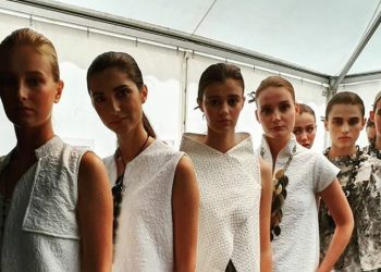 Pesona Perak dan Batik Indonesia Memancar di Vienna Fashion Week 2019