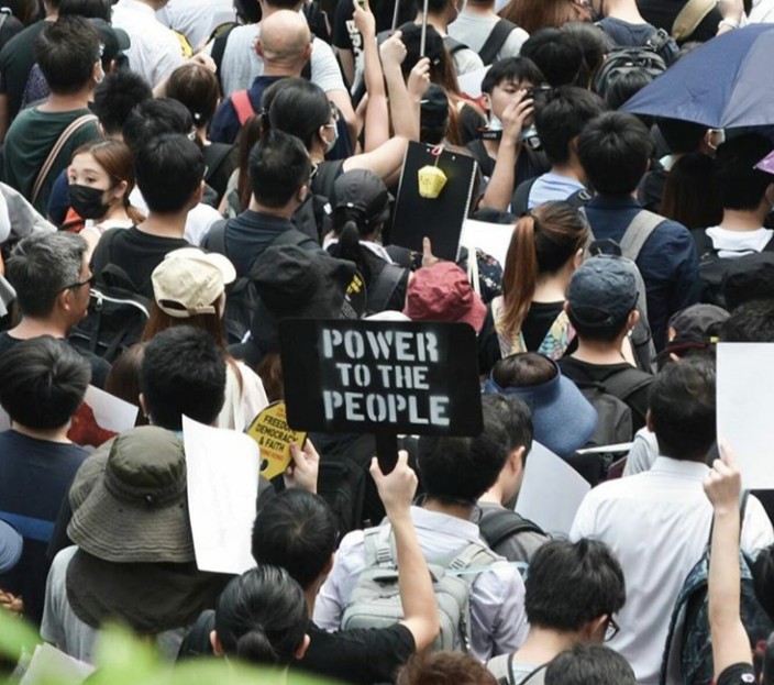 Krisis Politik Berkepanjangan, Para Ekspatriat Siap Tinggalkan Hong Kong 1