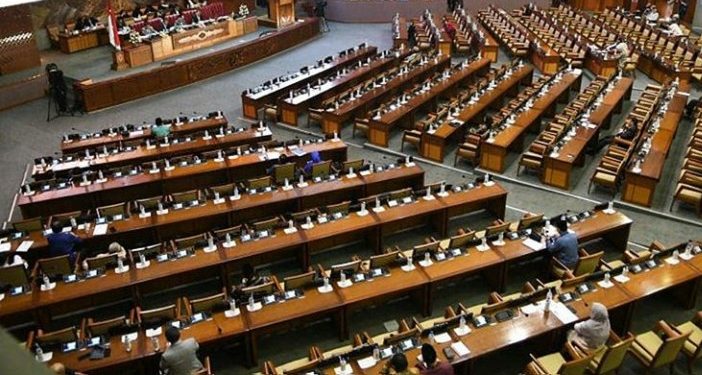 DPR RI Putuskan Tunda Lima Rancangan UU