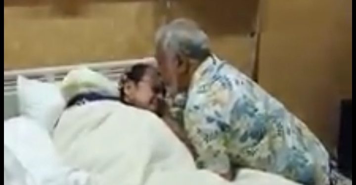 Momen Bersejarah dan Mengharukan, Saat Xanana Gusmao Cium Kening Habibie