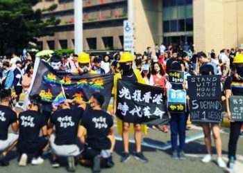 Giliran Pekerja Medis Hong Kong Turun ke Jalan, Protes Tindakan Brutal Polisi