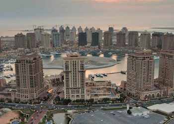 Qatar Dilanda Suhu Panas Ekstrem, Warga Pasang AC di Luar Ruangan