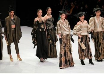 Pesona Borneo Siap Memancar di Indonesia Fashion Week 2020
