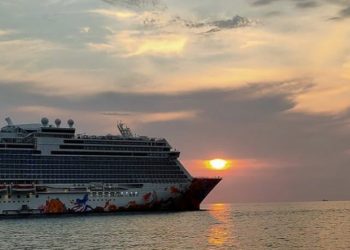 Kapal Pesiar Explorer Dream Jelajahi Indonesia