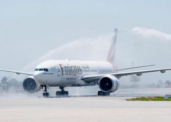 Emirates : Imbas Perang Tarif Amerika-Uni Eropa, Picu Kenaikan Harga Tiket
