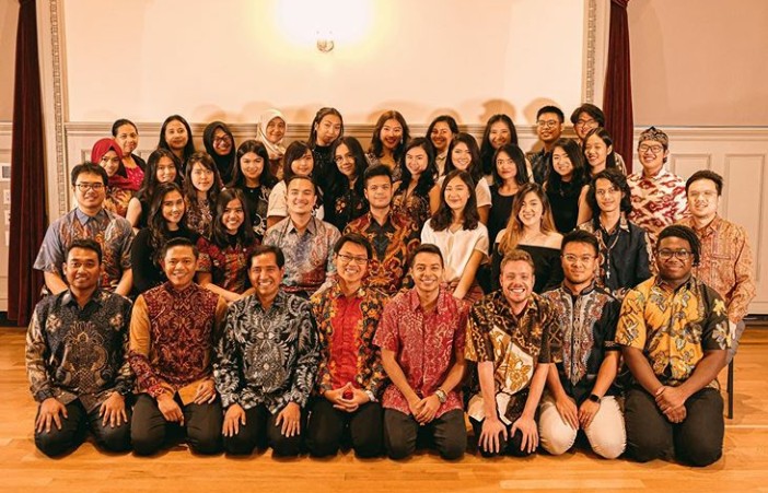 Mahasiswa Indonesia di AS Tebarkan Pesona Batik Lewat Teater 'Legenda' 2
