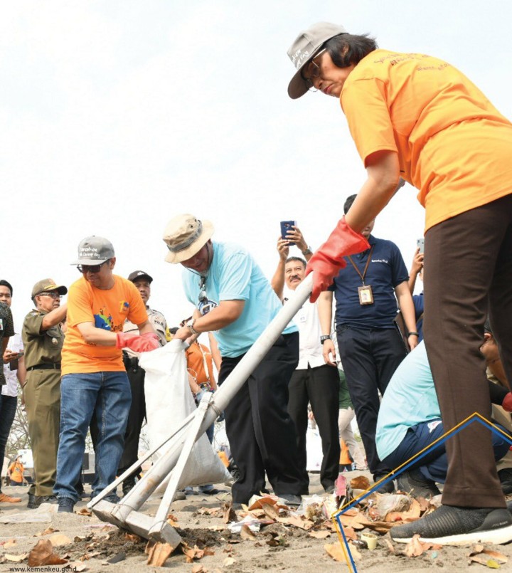 Indonesia Darurat Sampah Plastik, Gaya Hidup dan Urbanisasi Jadi Sorotan 1