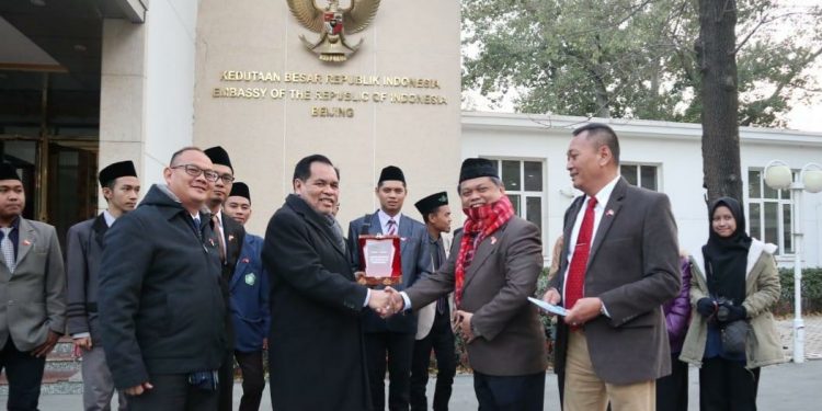 Tebar Perdamaian, Delegasi Santri Indonesia Road Show ke China