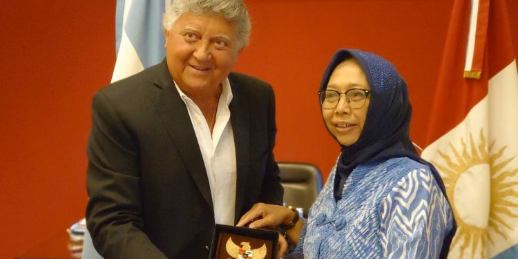 Indonesia Jemput Peluang Kerja Sama Kereta Api dengan Cordoba, Argentina