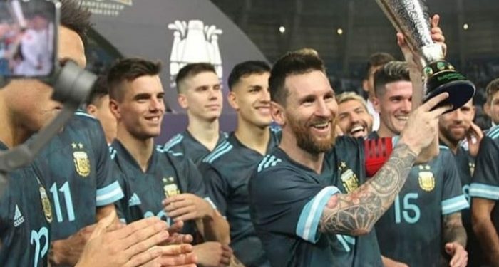 Messi Cetak Gol,  Argentina Kalahkan Brasil