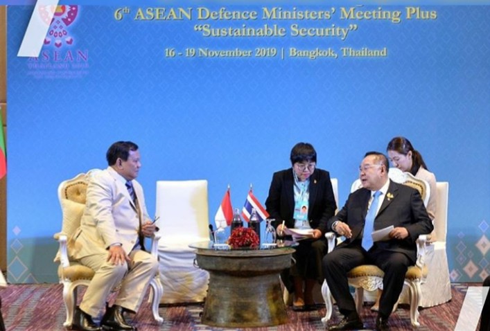 Menhan RI Prabowo Subianto Bertemu Menhan AS dan Sejumlah Menhan ASEAN 3