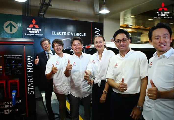 Mitsubishi Luncurkan Charging Station Kendaraan listrik di Plaza Senayan Jakarta 1