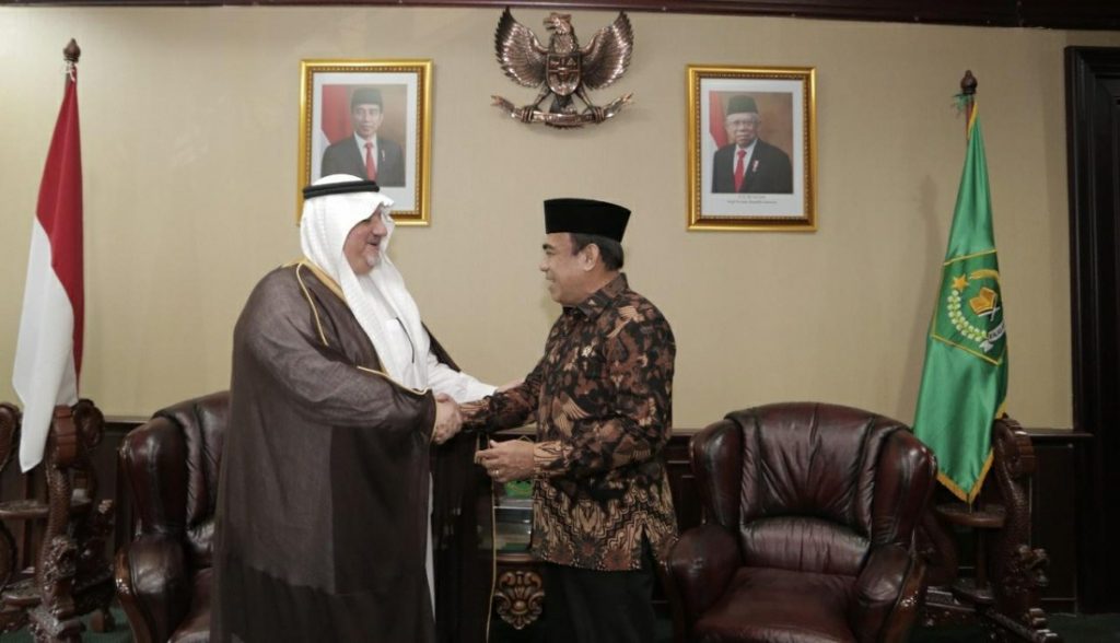 Indonesia Usulkan Arab Saudi Hadirkan Layanan Fast Track di Embarkasi Haji 1