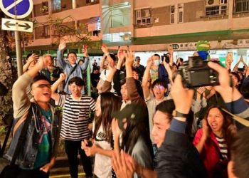 Pemilu di Hong Kong, Kelompok Pro Demokrasi Menang Telak