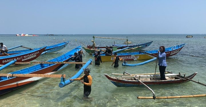 Lepas dari Menteri, Susi Bagi-bagi Kapal untuk Nelayan