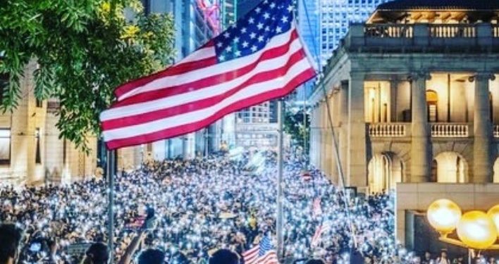 Demonstran Hong Kong Membanjiri Jalanan Ibukota Sambut Dukungan Trump