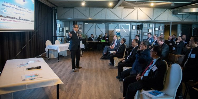 Gagas Forum Bisnis, Indonesia-Belanda Jajaki Kerja Sama Investasi Sektor Transportasi