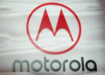 Permintaan Membludak, Motorola Tunda ‘Pre-order’ Razr