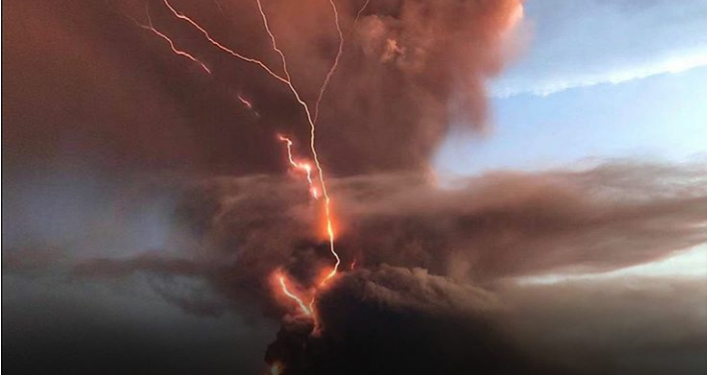 Gunung Meletus di Filipina, KBRI Siap Evakuasi Warga Indonesia