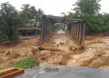 12 Jembatan Putus Diterjang Banjir, Lebak Banten Terisolasi
