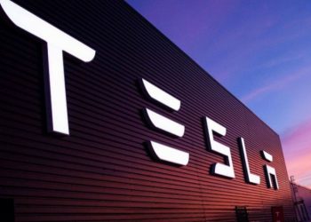 Lampaui GM dan Ford, Tesla Jadi Perusahaan Mobil Paling Bernilai di Amerika