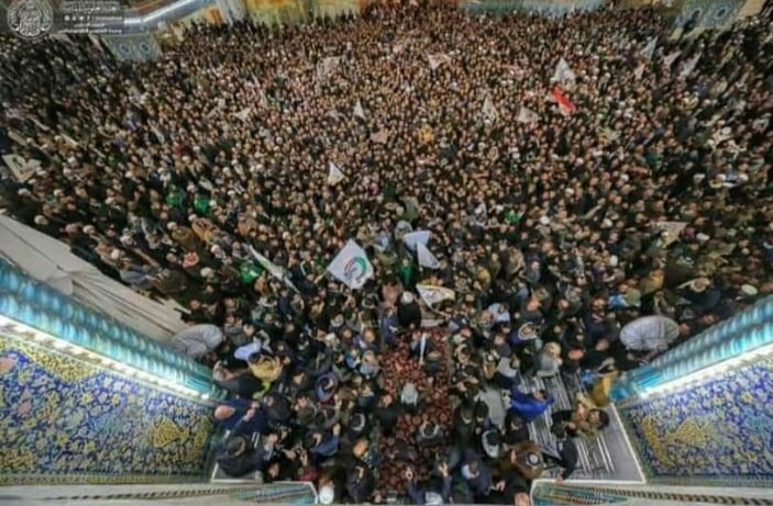 Iran Berkabung, Ribuan Orang Mengiringi Jenazah Jenderal Qasem Soleimani 4