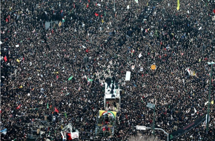 Jutaan Massa Berjubel, 56 Orang Meninggal saat Pemakaman Soleimani di Iran 1