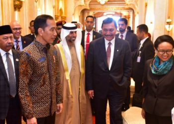 Tiba di Abu Dhabi, Presiden Jokowi Gelar Pertemuan Bilateral