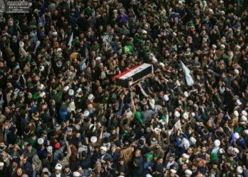 Iran Berkabung, Ribuan Orang Mengiringi Jenazah Jenderal Qasem Soleimani