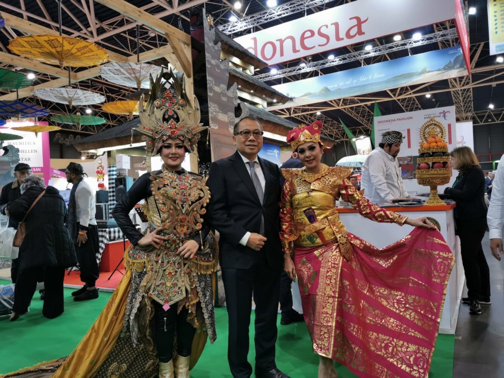 Pesona Destinasi Wisata Super Prioritas Indonesia Memukau Warga Eropa ﻿ 1