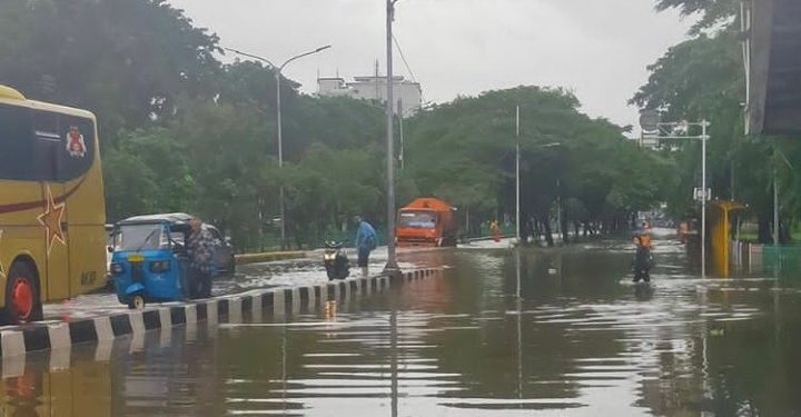 Bertemu Pasang Air Laut, Banjir Jakarta Sulit Dialirkan